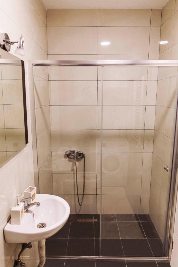 Lina - Prn, Tower Prishtina Appartement Pristina Buitenkant foto